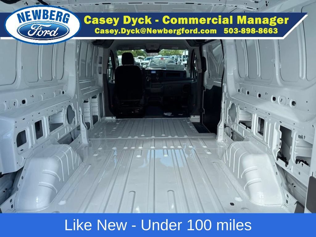 Used 2024 Ford Transit 250 Low Roof RWD image 11