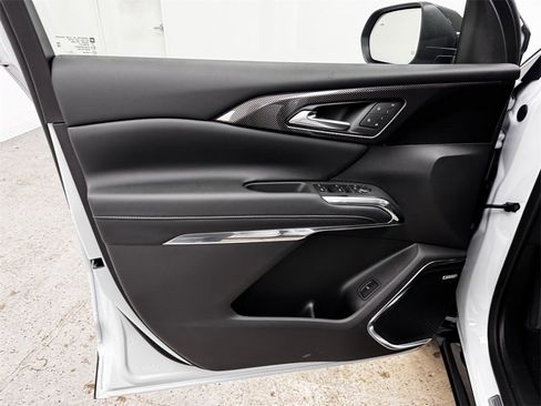 New 2026 Chevrolet Traverse High Country w/ LPO, Floor Liner Package image 9