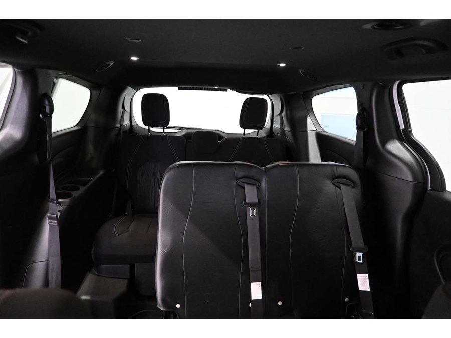 New 2024 Chrysler Pacifica Touring FWD image 21