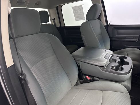 Used 2017 RAM 1500 Express w/ Black Ram 1500 Express Group image 32