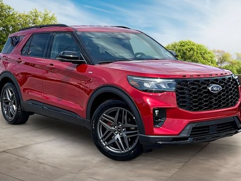 New 2026 Ford Explorer ST-Line w/ ST-Line Street Pack RWD image 2