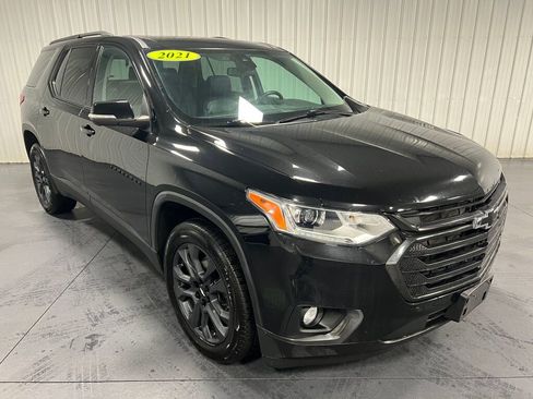 Used 2021 Chevrolet Traverse RS image 19