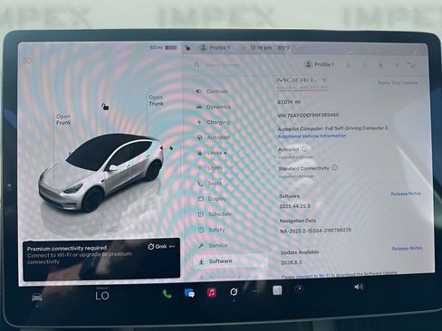 Used 2022 Tesla Model Y Performance AWD/4WD image 26