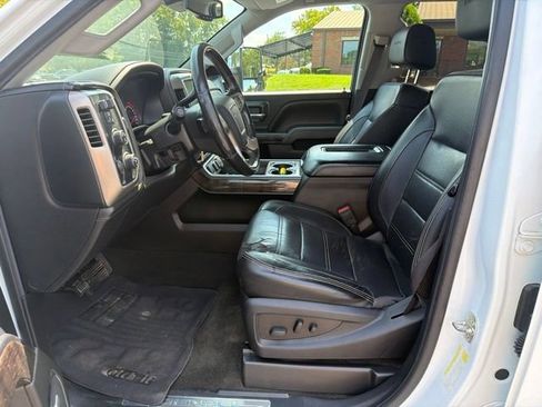Used 2016 GMC Sierra 2500 Denali w/ Duramax Plus Package AWD/4WD image 10