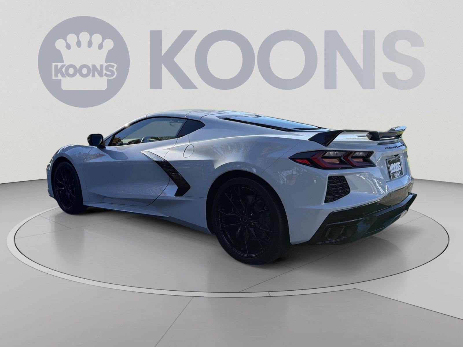Used 2023 Chevrolet Corvette Stingray Preferred Cpe w/ Z51 Performance Package RWD image 4