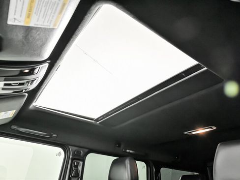 Used 2017 Mercedes-Benz G 63 AMG 4MATIC image 18