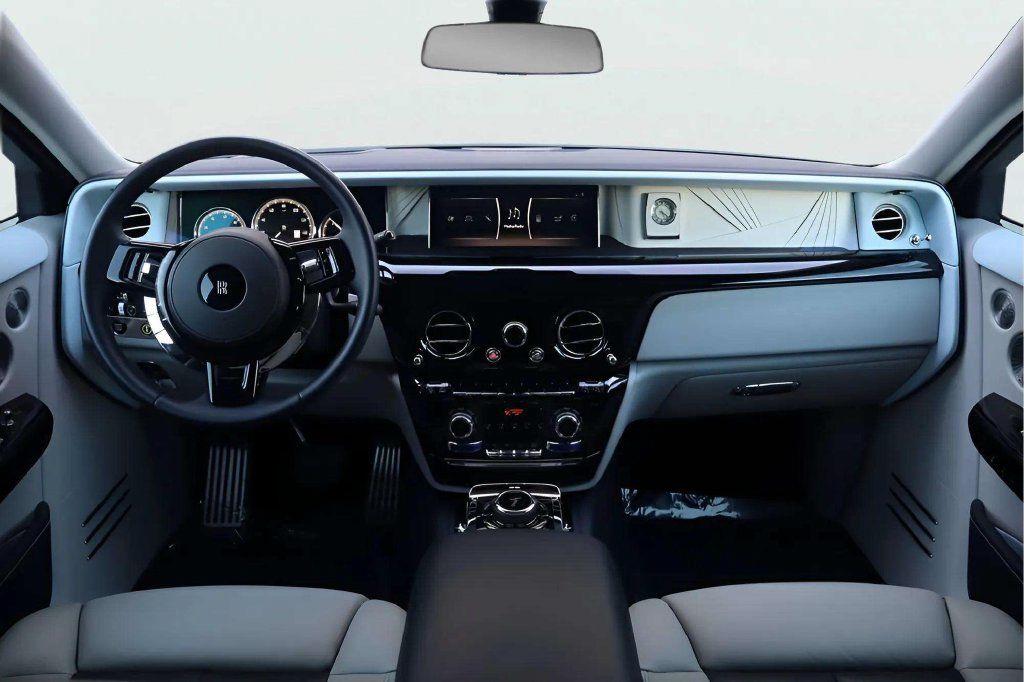 Certified 2019 Rolls-Royce Phantom Sedan RWD image 22