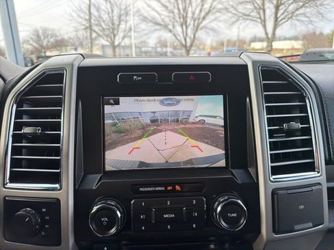 Used 2015 Ford F150 Lariat w/ Trailer Tow Package image 21