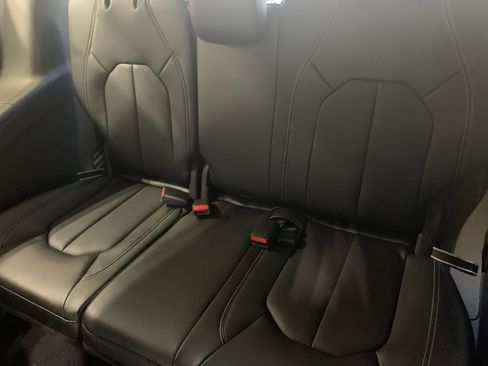 New 2026 Chrysler Pacifica Select image 30