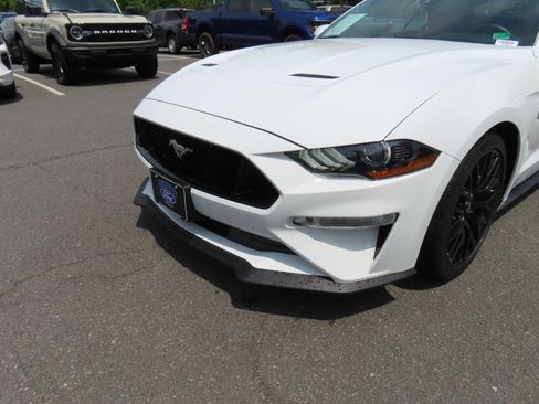 Used 2019 Ford Mustang GT Premium w/ GT Performance Package RWD image 16