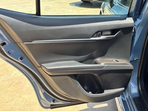Used 2024 Toyota Camry SE FWD image 15