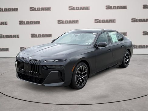 New 2026 BMW 740i xDrive AWD/4WD image 1
