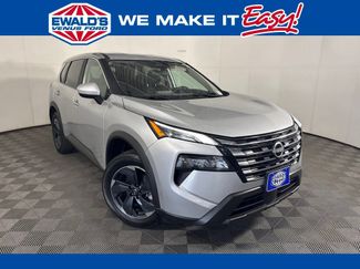 Used 2024 Nissan Rogue SV AWD/4WD video 1