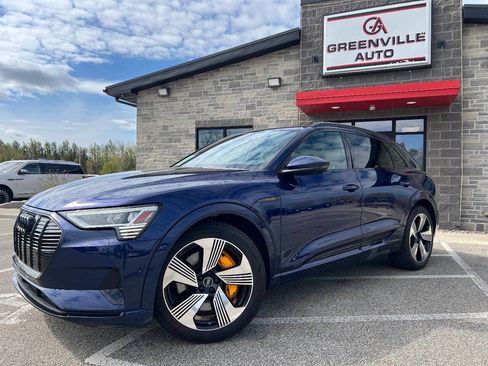 Used 2022 Audi e-tron Premium Plus AWD/4WD image 1