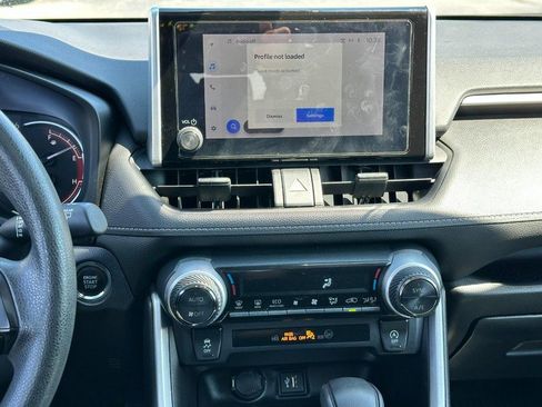 Certified 2023 Toyota RAV4 XLE w/ Convenience Package FWD image 15