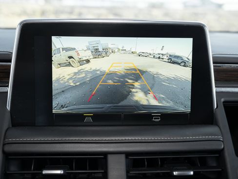 Used 2023 Chevrolet Tahoe Premier image 33