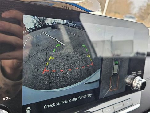 Used 2024 Mitsubishi Outlander SE Black Edition image 22