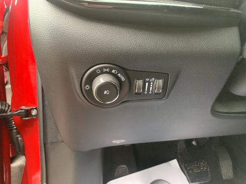 New 2026 Jeep Compass Latitude image 15