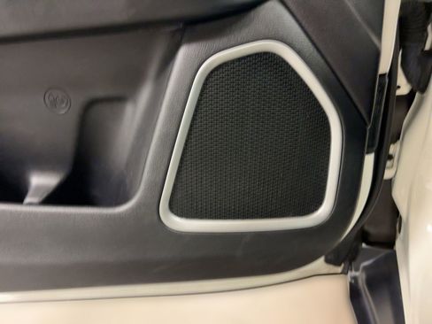 Used 2018 Jeep Compass Latitude w/ Cold Weather Group image 21