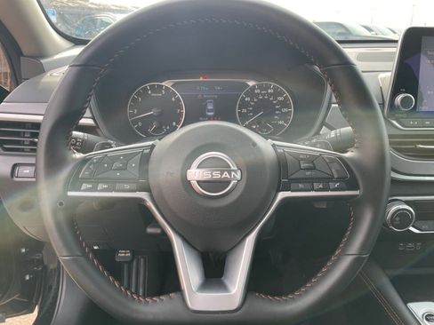 Used 2025 Nissan Altima 2.5 SR image 27