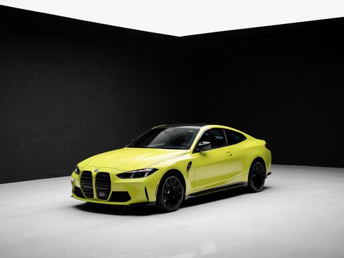 Used 2025 BMW M4 Competition RWD image 4