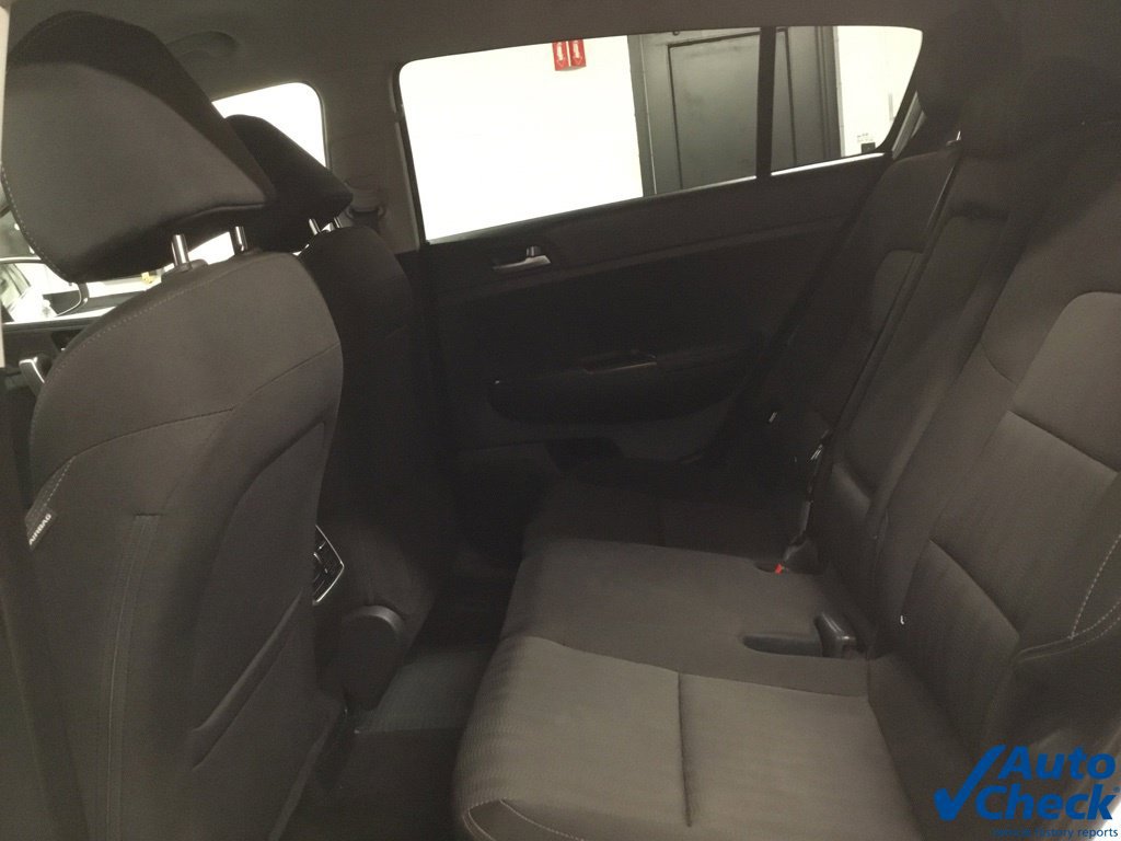 Used 2021 Kia Sportage LX AWD/4WD image 28