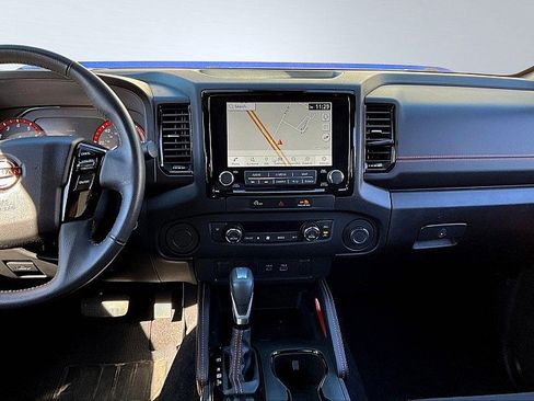 Used 2024 Nissan Frontier Pro-X image 6