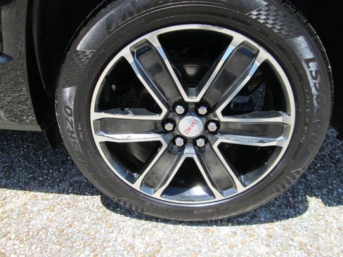 Used 2017 GMC Acadia Denali w/ Technology Package FWD image 93