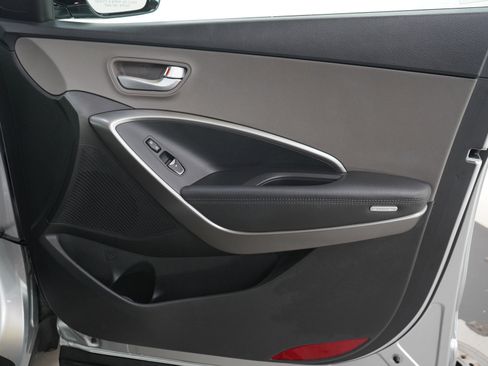Used 2018 Hyundai Santa Fe Sport FWD image 11