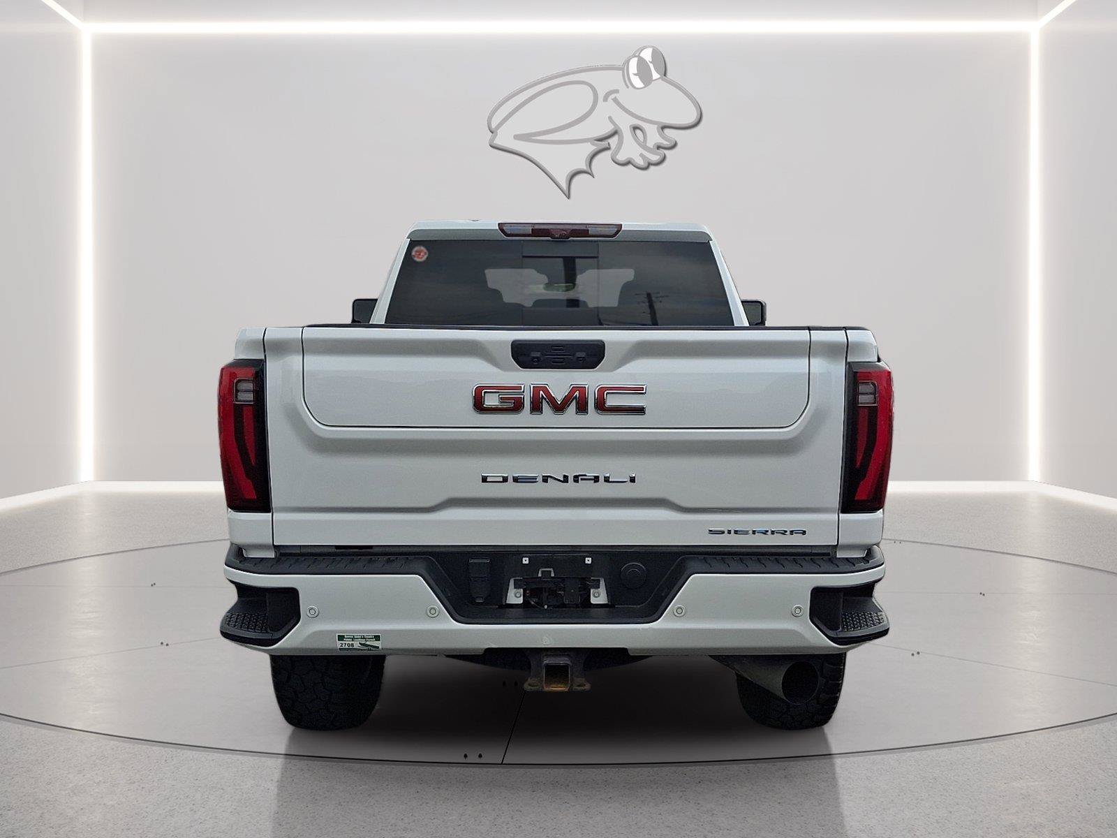 Used 2024 GMC Sierra 3500 Denali w/ Denali Reserve Package AWD/4WD image 4