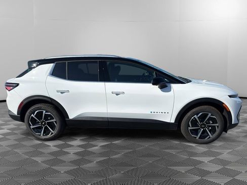 New 2026 Chevrolet Equinox EV LT image 8