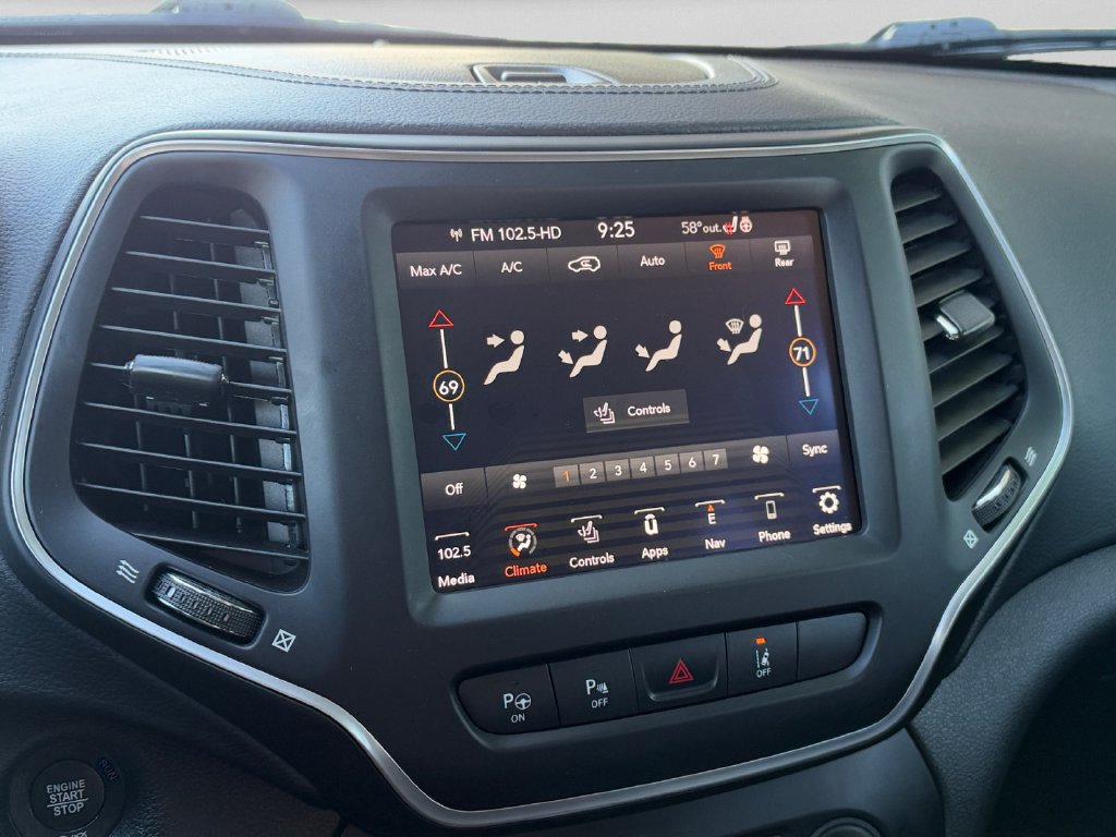 Certified 2023 Jeep Cherokee Altitude Lux AWD/4WD image 17