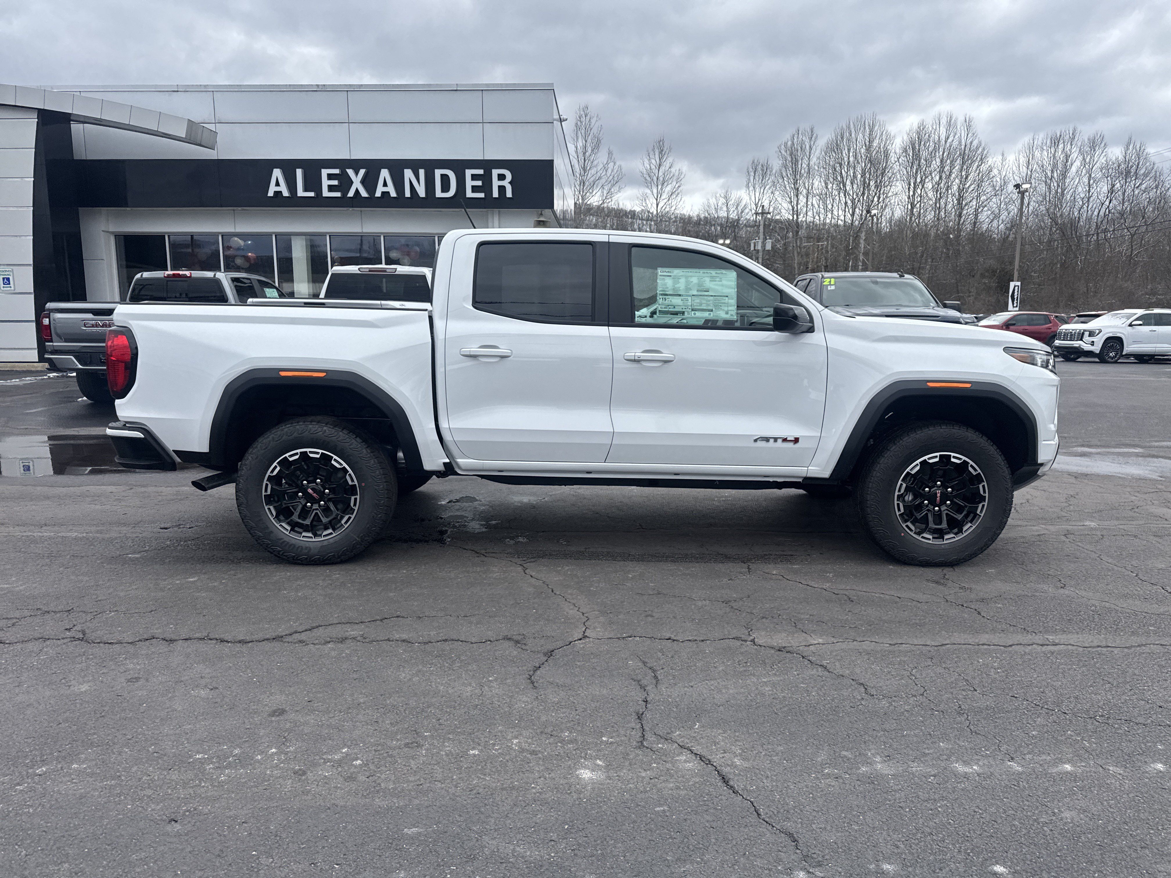 New 2026 GMC Canyon AT4 AWD/4WD image 2