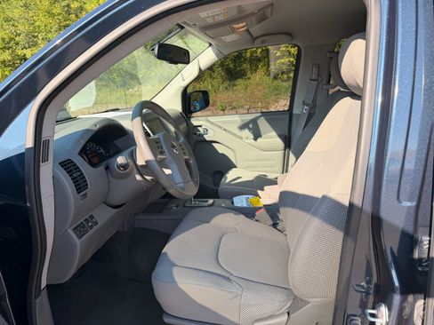 Certified 2021 Nissan Frontier SV AWD/4WD image 6