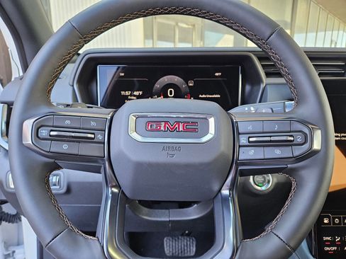 New 2026 GMC Terrain AT4 image 12