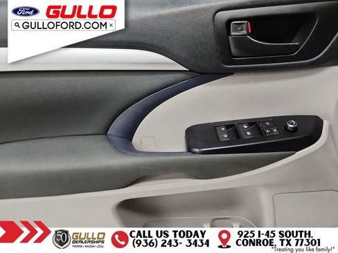 Used 2018 Toyota Highlander LE image 19