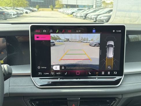 New 2026 Volkswagen Tiguan SE R-Line FWD image 27