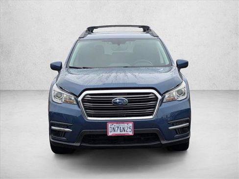 Used 2020 Subaru Ascent Premium w/ Convenience Package image 2