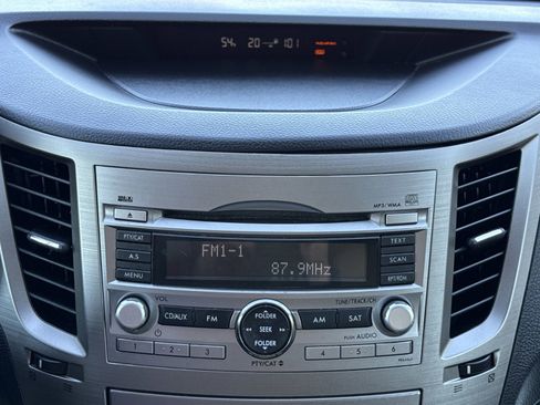 Used 2011 Subaru Outback 2.5i Premium w/ All-Weather Pkg image 20