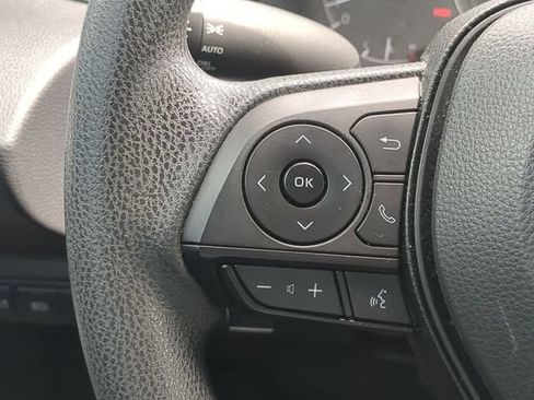 Used 2022 Toyota Corolla LE w/ LE Convenience Package FWD image 26