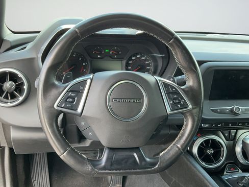 Used 2023 Chevrolet Camaro LT RWD image 8