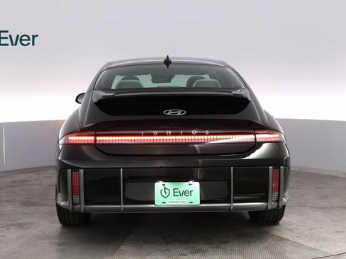 Used 2024 Hyundai Ioniq 6 SEL image 13