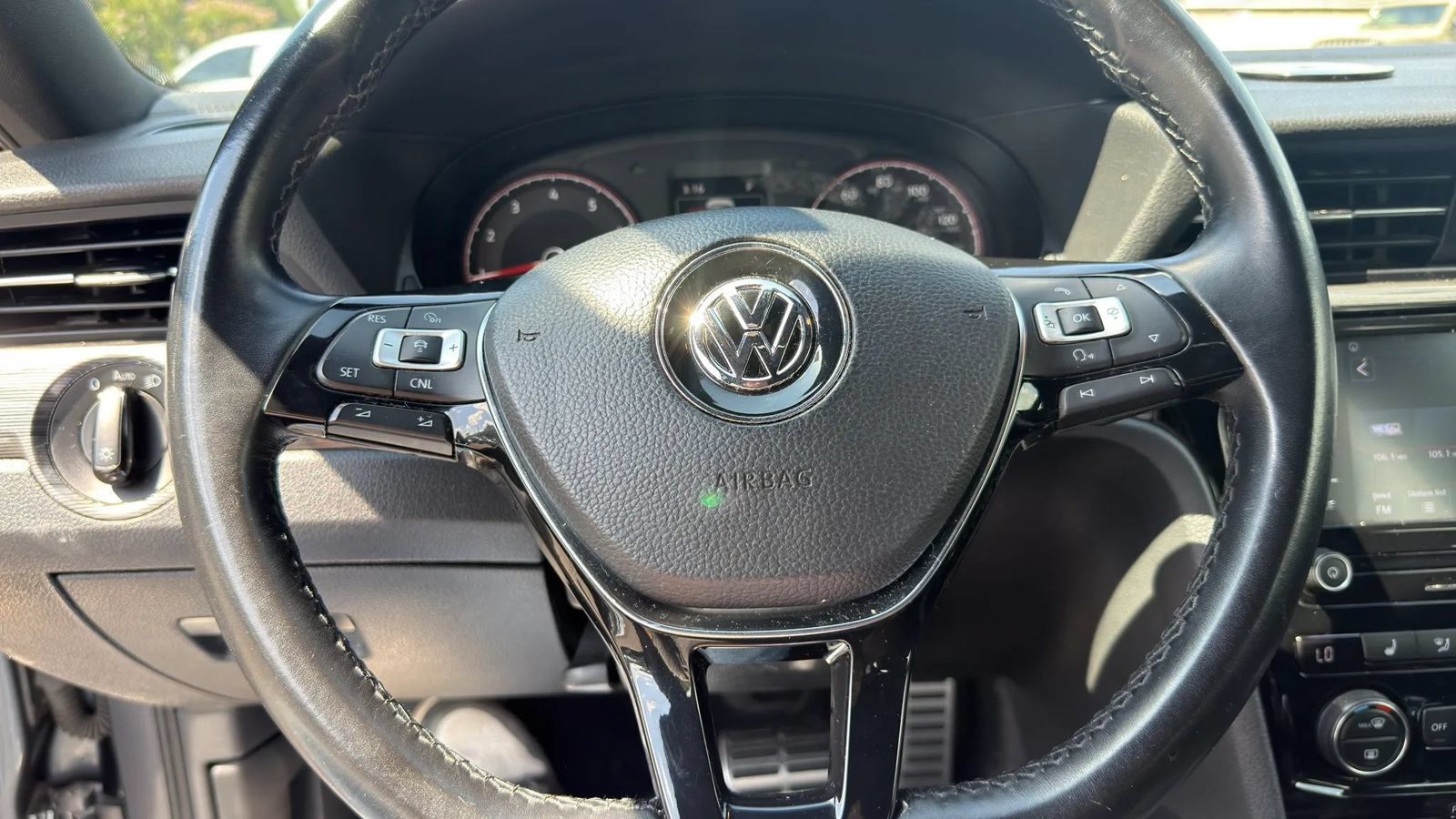 Used 2021 Volkswagen Passat 2.0T R-Line FWD image 14