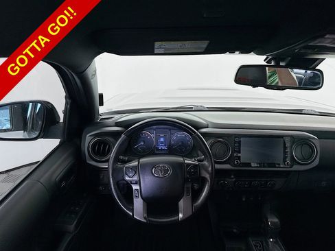 Used 2021 Toyota Tacoma TRD Sport AWD/4WD image 21
