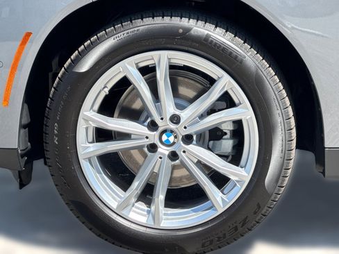 Used 2025 BMW X3 xDrive30i w/ Premium Package image 11