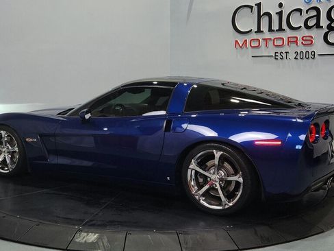 Used 2007 Chevrolet Corvette Coupe w/ Performance Package RWD image 18