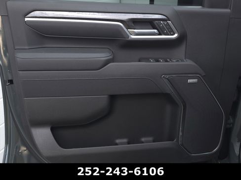 Used 2026 Chevrolet Silverado 2500 LTZ w/ LTZ Premium Package image 30