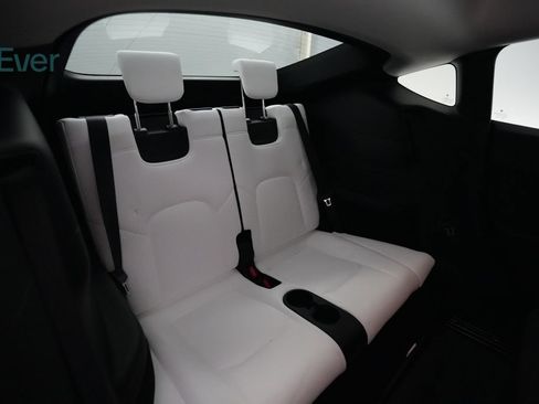 Used 2023 Tesla Model Y Long Range AWD/4WD image 23