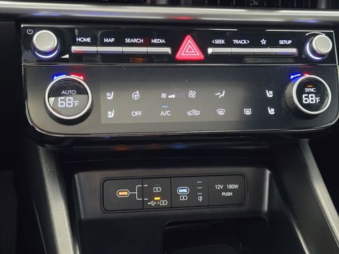 Used 2025 Hyundai Santa Cruz Limited image 34