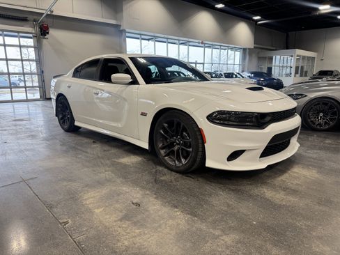 Used 2022 Dodge Charger Scat Pack w/ Plus Group image 17